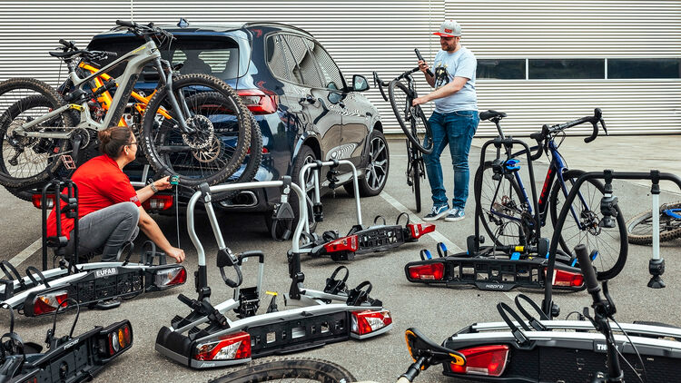 11 Bike-Träger für Heckklappe und Kupplung im Test
