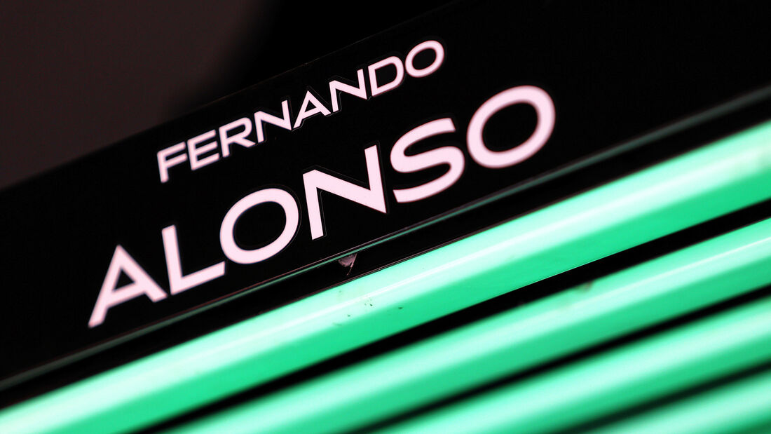 [Imagen: Fernando-Alonso-Alpine-Formel-1-Test-Bah...775106.jpg]