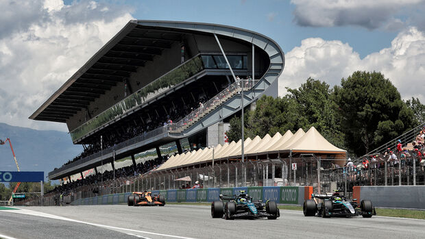 Fernando Alonso - Aston Martin - Formel 1 - Barcelona - GP Spanien - 21. Juni 2024