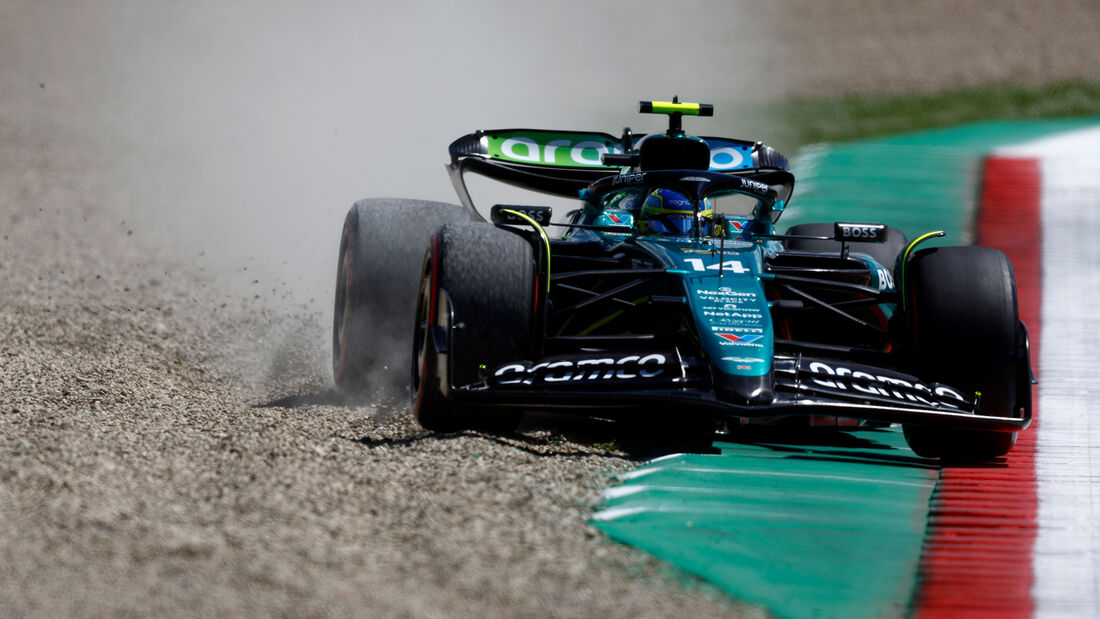 Fernando Alonso - Aston Martin - Formel 1 - Imola - GP Emilia-Romagna - 17. Mai 2024