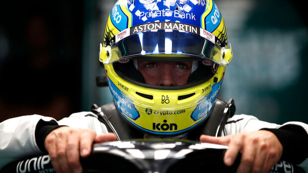 Fernando Alonso - Aston Martin - Formel 1 - Test - Abu Dhabi - 28. November 2023