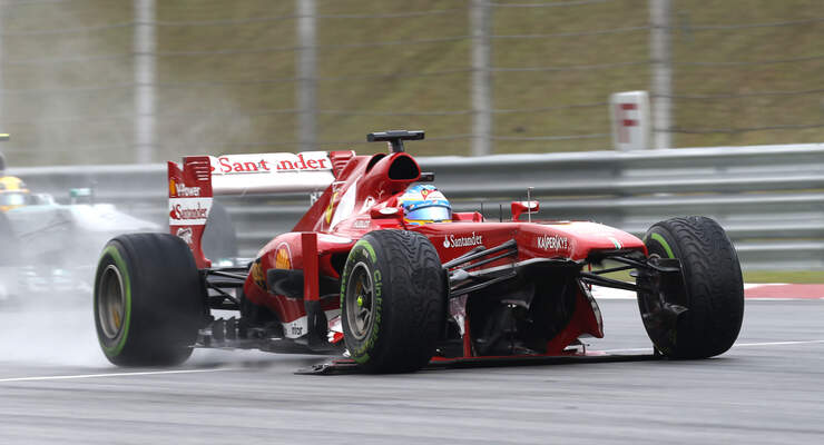 Fernando Alonso Crash GP Malaysia 2013
