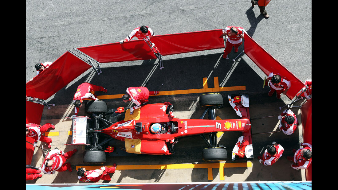 Fernando Alonso Ferrari F1 Test Barcelona 2013