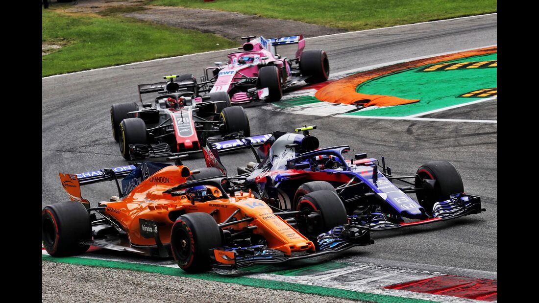 Fernando Alonso - McLaren - Pierre Gasly - Toro Rosso - Formel 1 - GP Italien - 02. September 2018