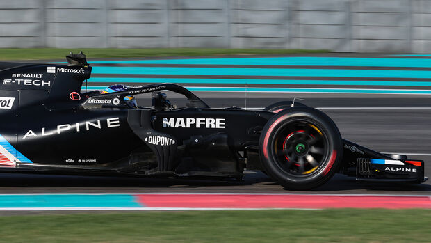 Fernando Alonso - Renault - Testfahrten - Abu Dhabi 2021