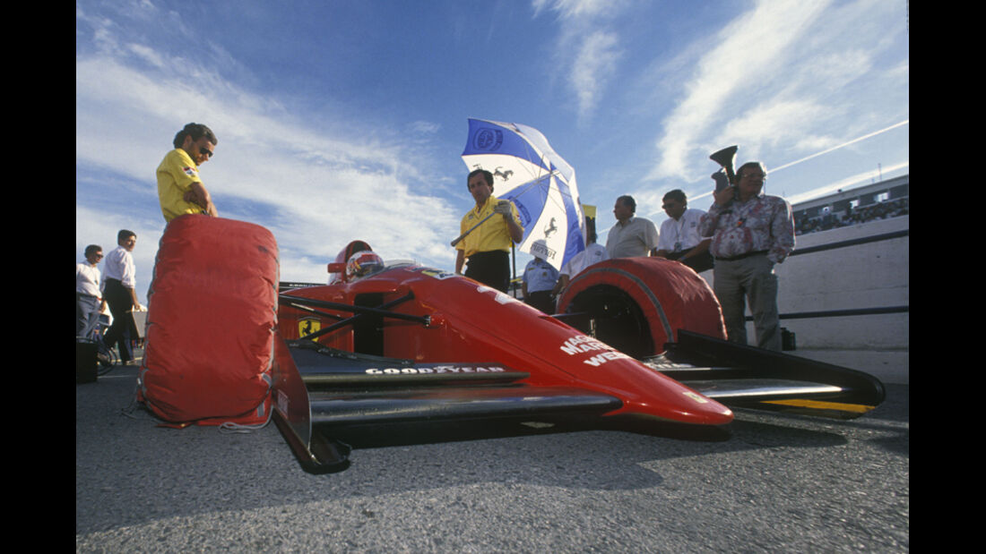 Ferrari 1990