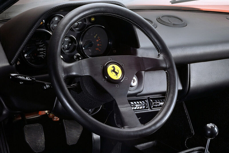 Ferrari 208 Turbo, Seitenansicht