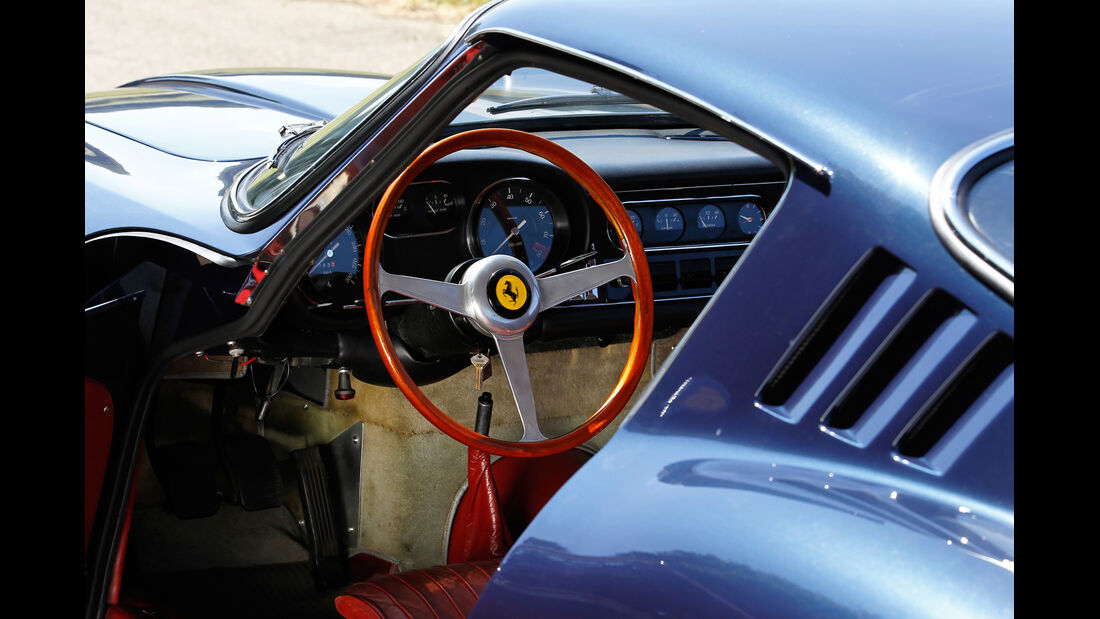 Ferrari 275 GTB/4, Cockpit, Lenkrad
