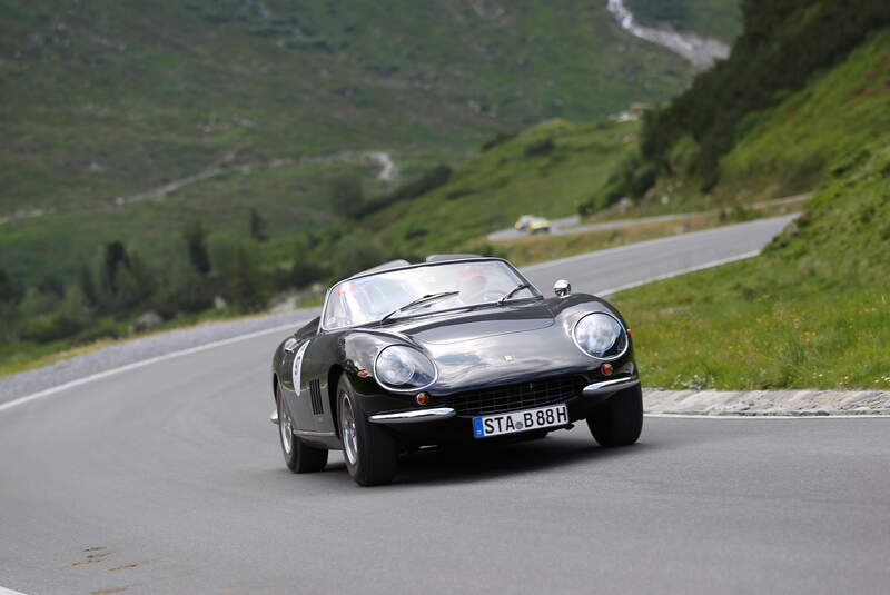 Ferrari 275 GTB N.A.R.T. Spider (1966) Silvretta Classic 2019 Oldtimer-Rallye