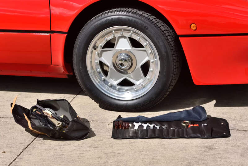 Ferrari 288 GTO (1985) FIN/VIN ZFFPA16B000057723 Bachman Collection