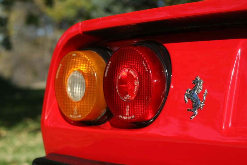 Ferrari 308 GTS Quattrovalvole - Sportwagen - V8 - Mittelmotor - Magnum - TV-Serie