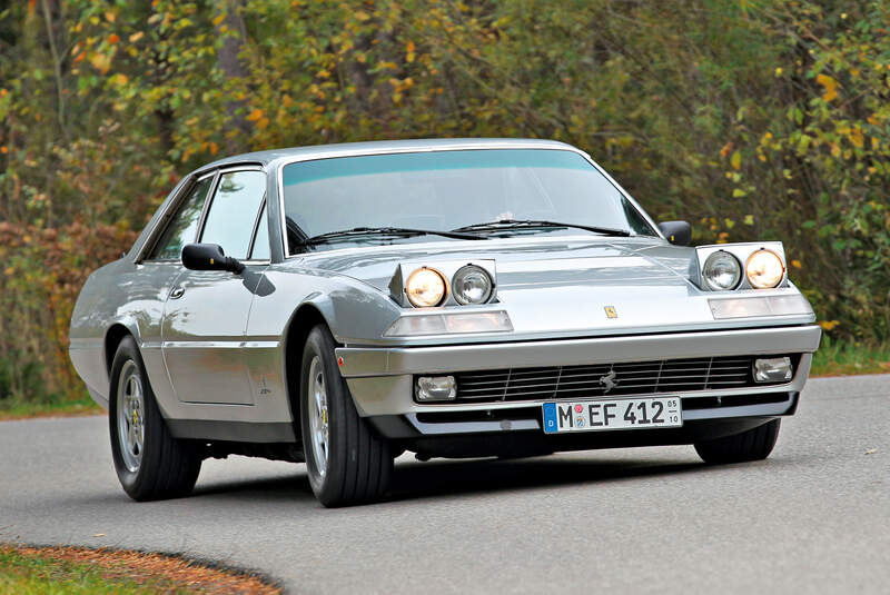 Ferrari 365 GT4 2 + 2, 400 GT, Frontansicht