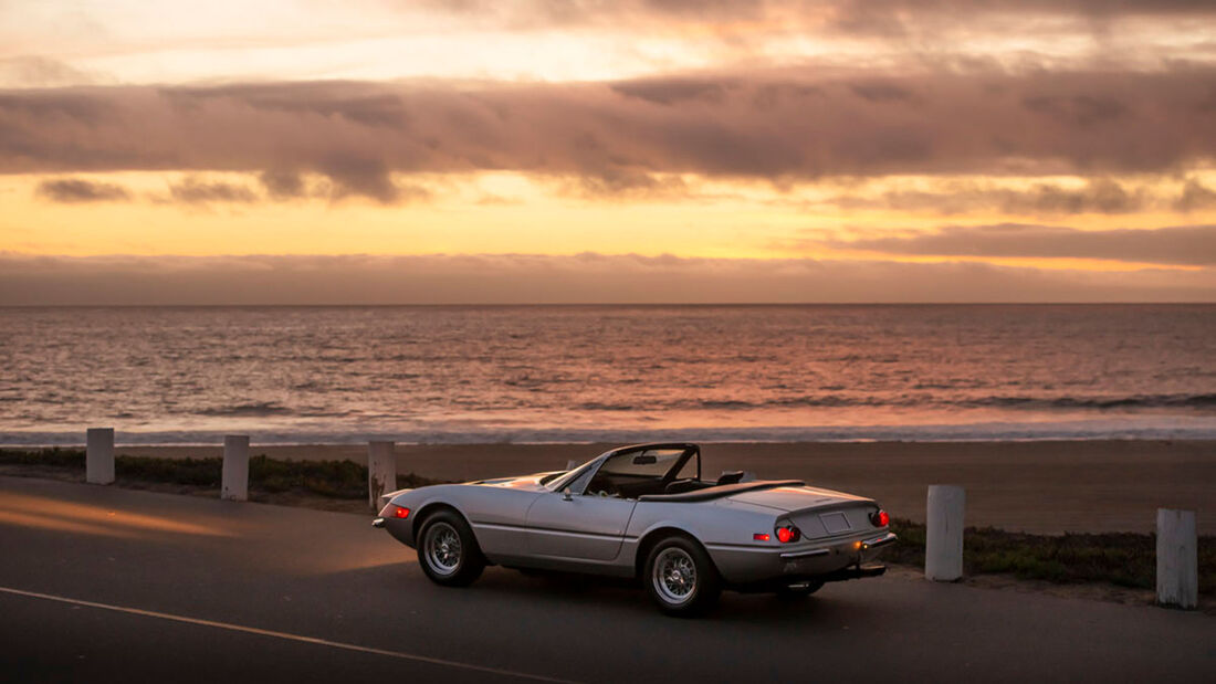 Ferrari 365 GTS/4 Daytona Spider 