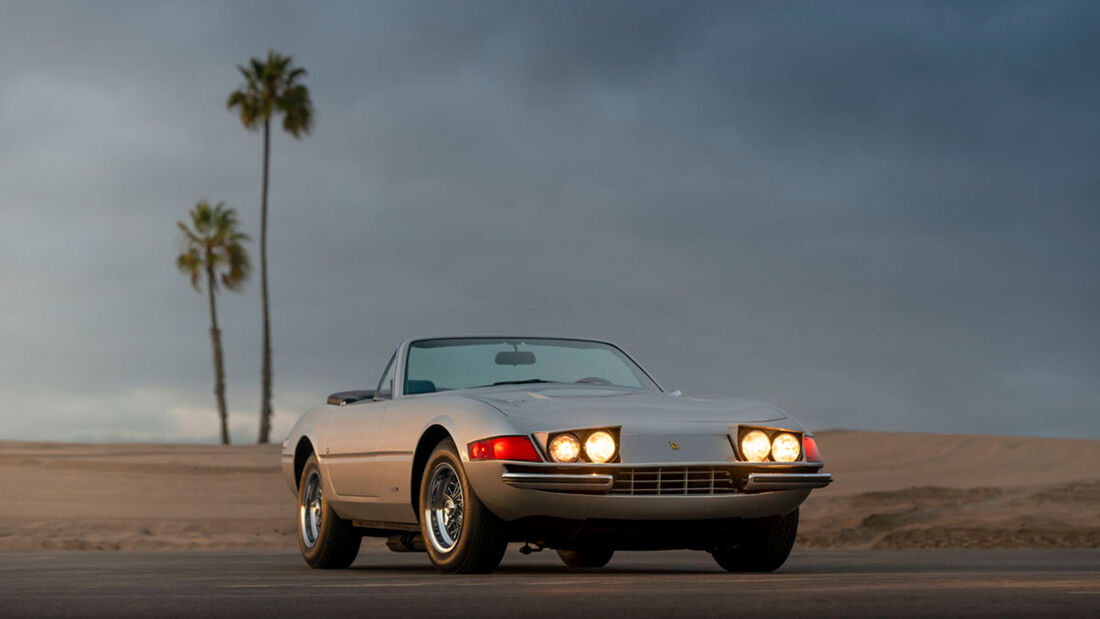 Ferrari 365 GTS/4 Daytona Spider 