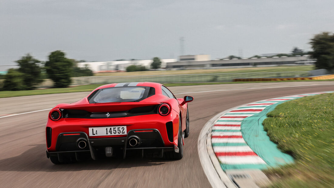 Ferrari 488 Pista - Sportwagen - Biturbo-V8