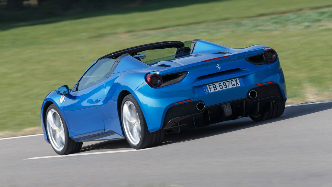 Ferrari 488 Spider, Heckansicht