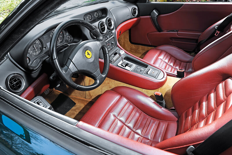 Ferrari 550 Maranello, Fahrersitz