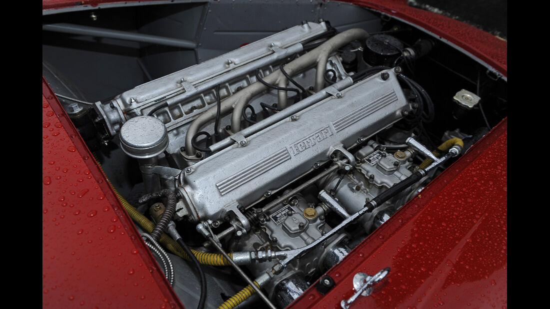 Ferrari 750 Monza, Motor