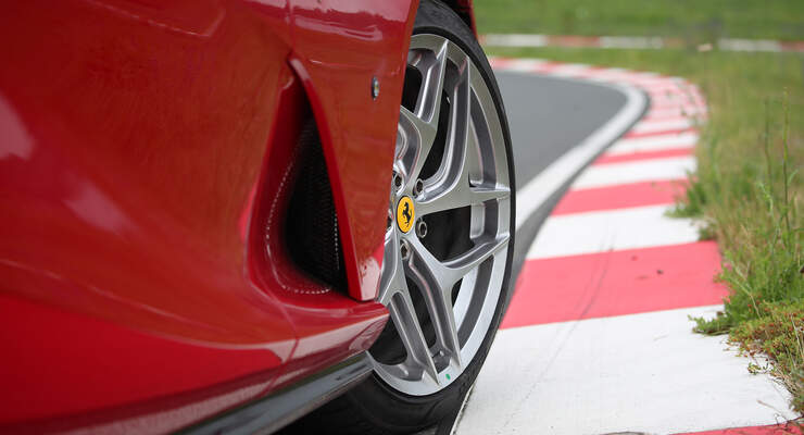 Ferrari 812 Superfast, Exterieur
