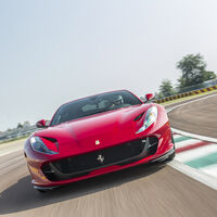 Ferrari 812 Superfast im Fahrbericht, V12, Saugmotor