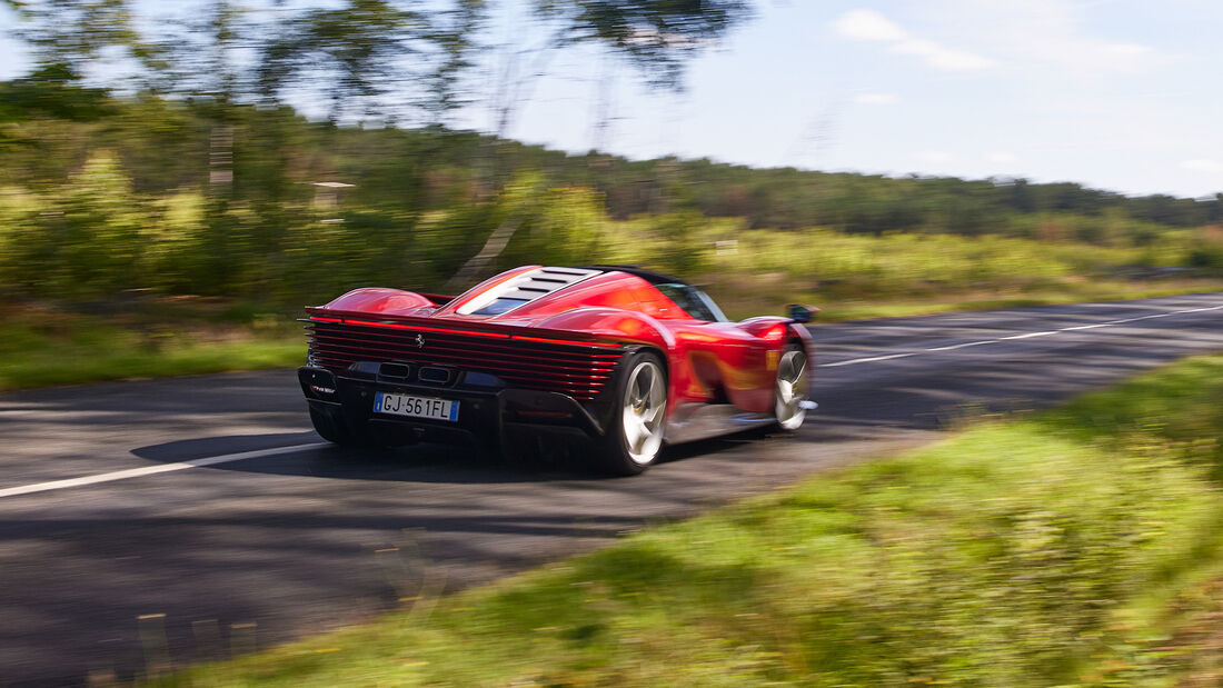 Ferrari Daytona SP3: Ausfahrt mit dem 840-PS-Supersportler