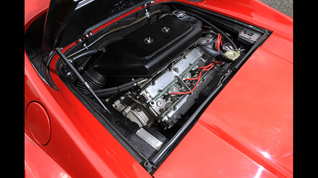 Ferrari Dino 246 GTS, Motor