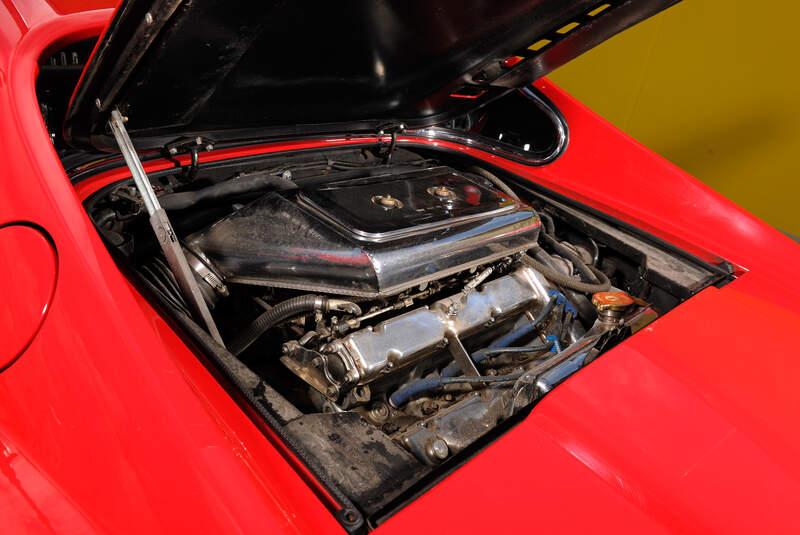 Ferrari Dino 246 GTS, Motor