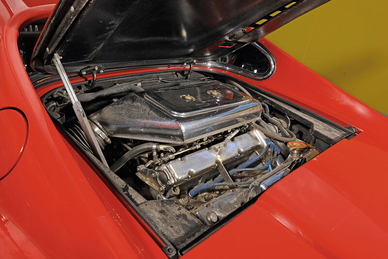 Ferrari Dino 246 GTS, Motor