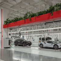 Ferrari E-Building Maranello (2024) Produktionshalle