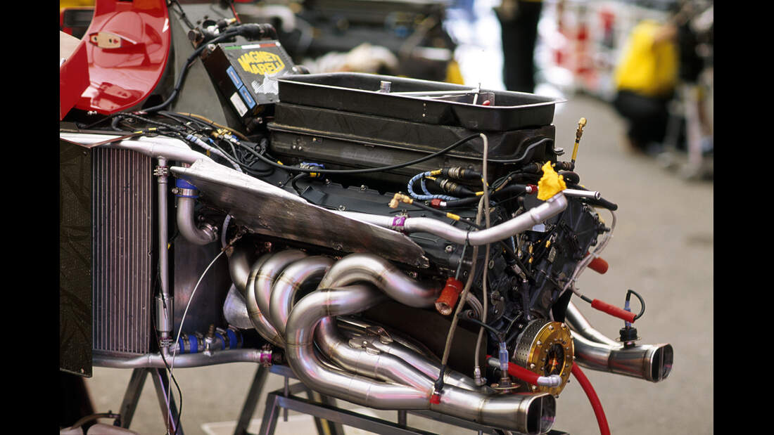 Formel 1 Motoren Wie viel PS hat ein F1 Auto? Technische Daten in der Historie AUTO MOTOR UND