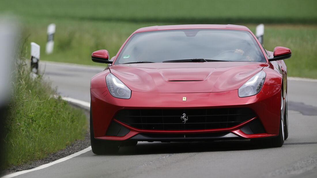 Ferrari F12 Berlinetta,  Frontansicht