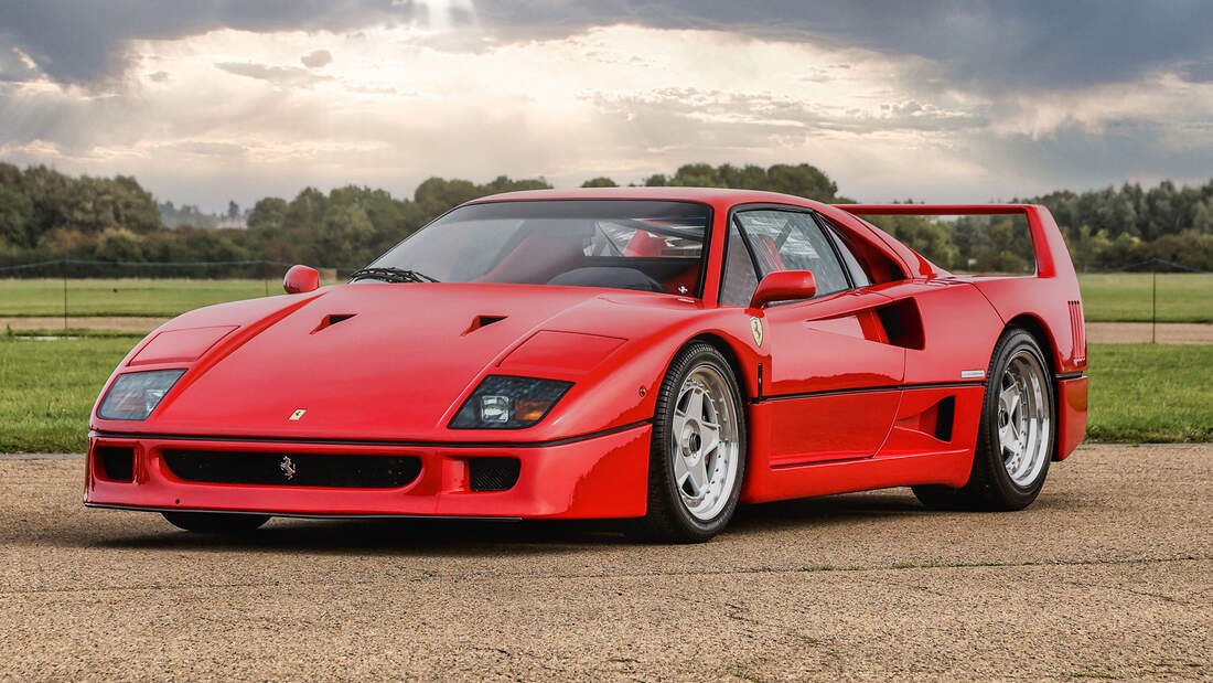 Ferrari F40 (1990) von vorn