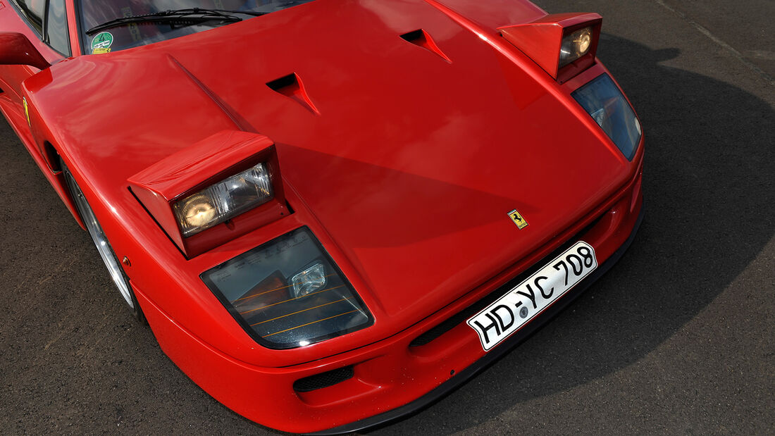 Ferrari F40, Frontscheinwagen, Schlafaugen