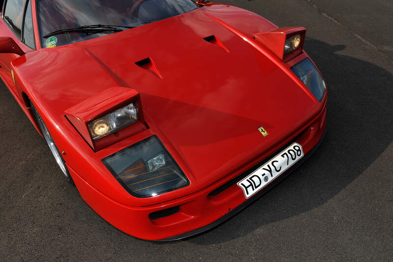 Ferrari F40, Frontscheinwagen, Schlafaugen