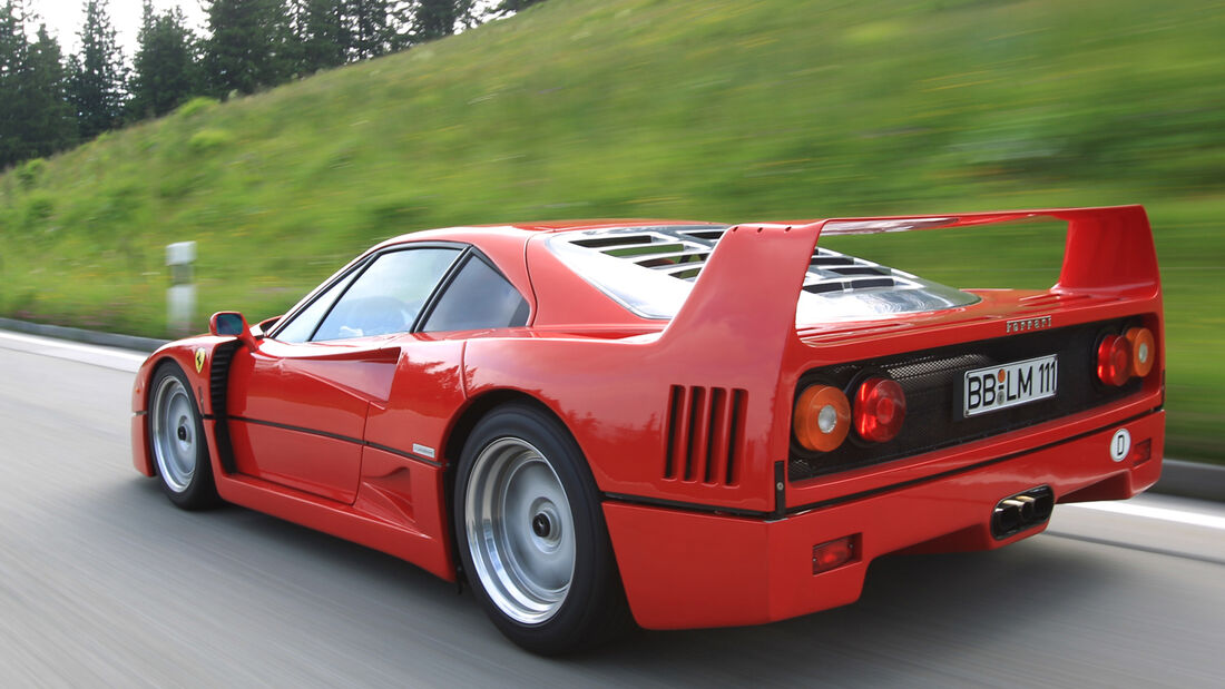 Ferrari F40, Heckansicht