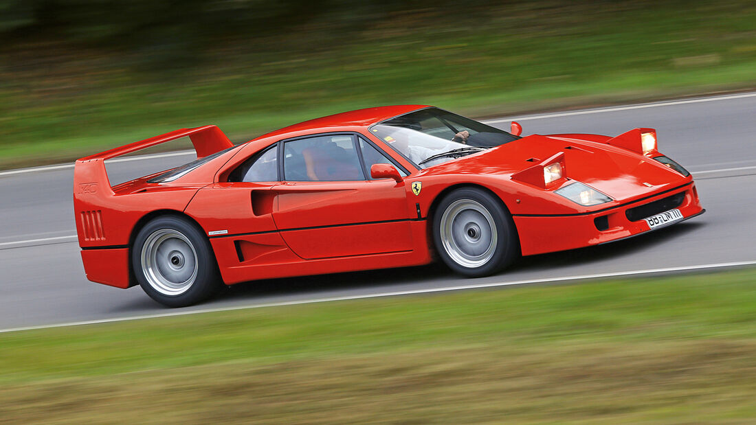 Ferrari F40, Seitenansicht