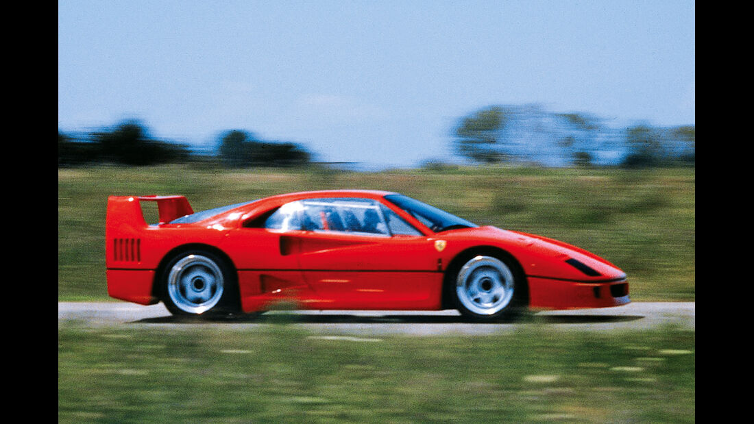 Ferrari F40, Seitenansicht