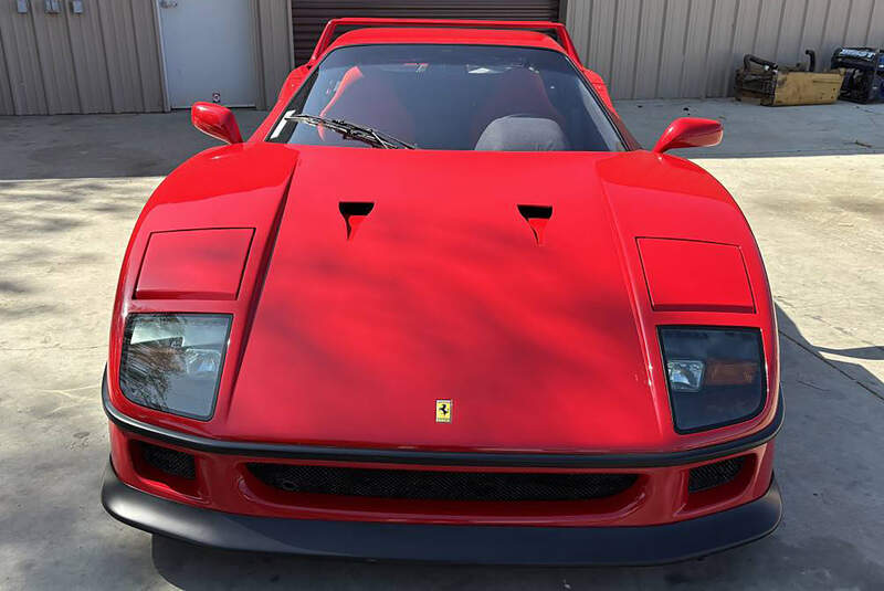 Ferrari F40 auf Craigslist USA Santa Barbara