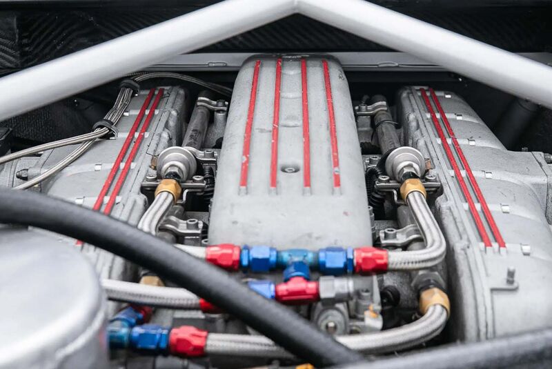 Ferrari F40 mit V12-Motor Ð 1992er Simpson-Ferrari V12 GTR