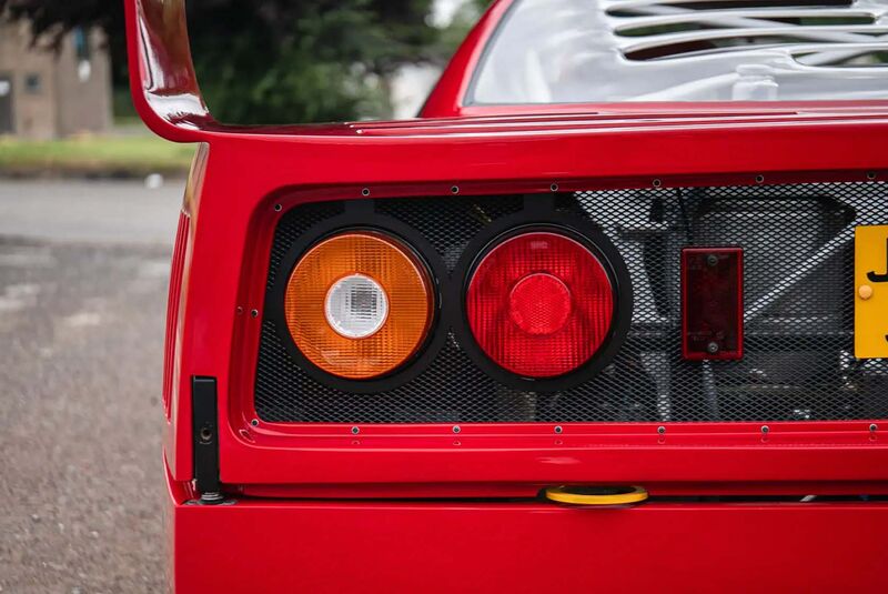 Ferrari F40 mit V12-Motor Ð 1992er Simpson-Ferrari V12 GTR