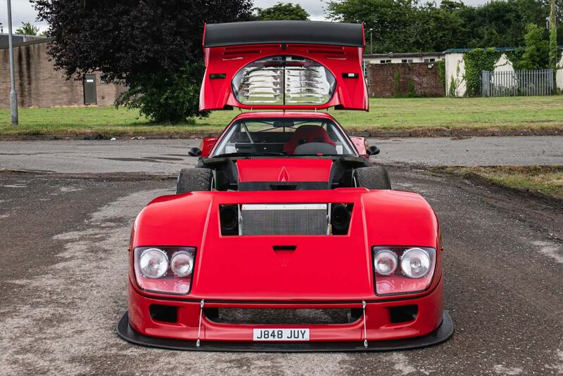 Ferrari F40 mit V12-Motor Ð 1992er Simpson-Ferrari V12 GTR