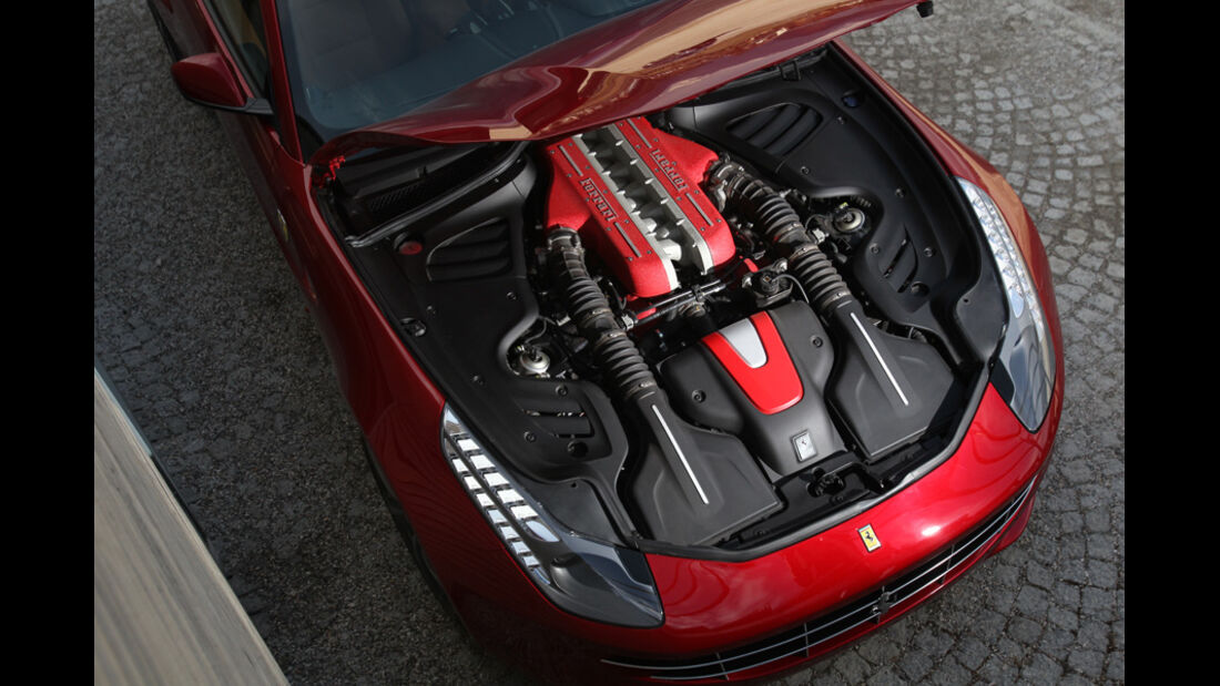 Ferrari FF, Motor