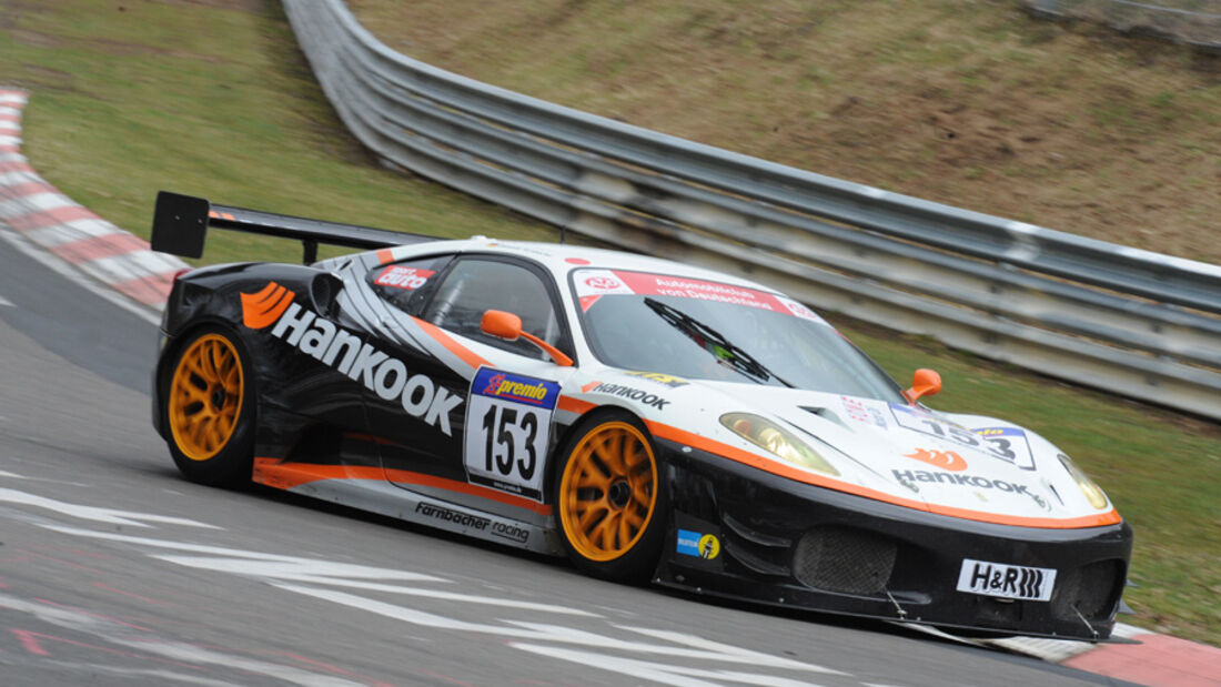 Ferrari GT2 schwarz orange weiß