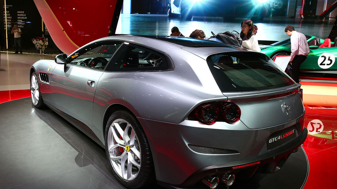 Ferrari GTC4 Lusso T V8