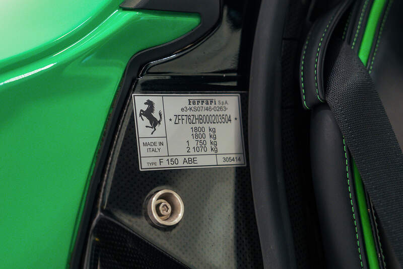 Ferrari LaFerrari Jay Kay Signal Green (2014)