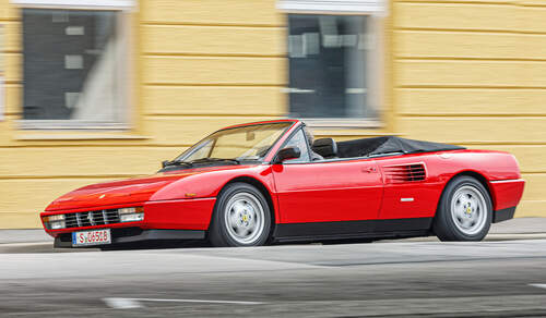 Ferrari Mondial T Cabriolet, Cabrios vom Kiesplatz