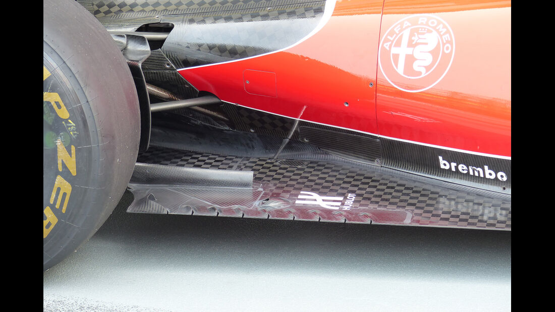 Ferrari - Technik - Unterboden-Schlitze - Formel 1 - 2015