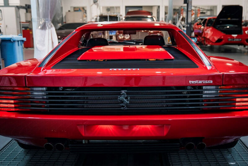 Ferrari Testarossa (1990) 161 km