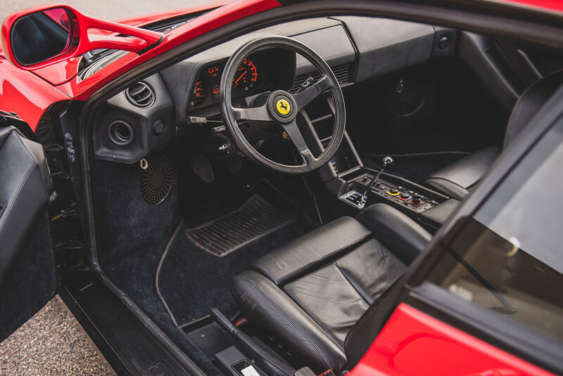 Ferrari Testarossa Monospeccio "Flying Mirror" (1986) Cockpit