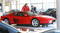 Ferrari Testarossa, Seitenansicht, Verkaufsgespräch